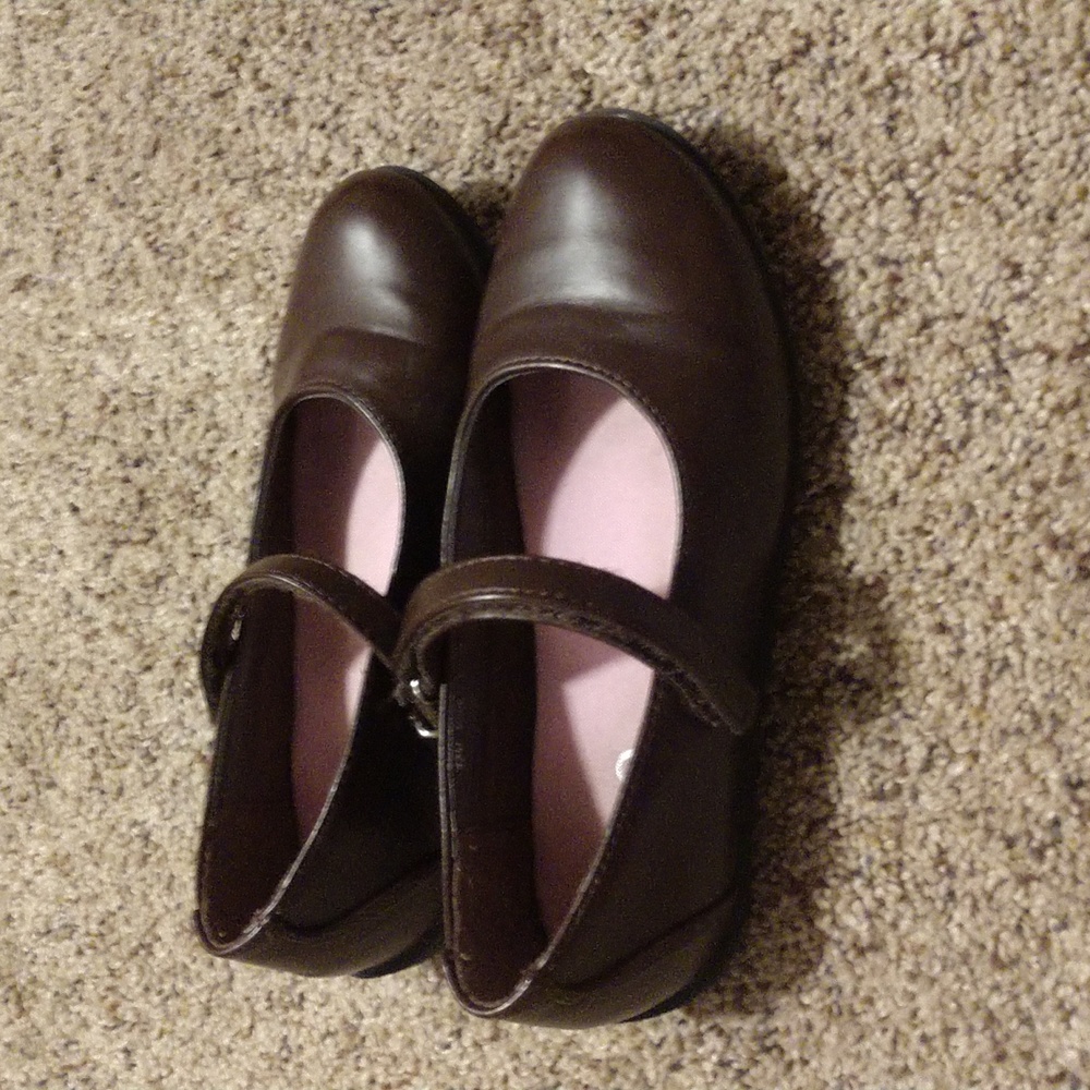 Shoes - Picture 3 of 4